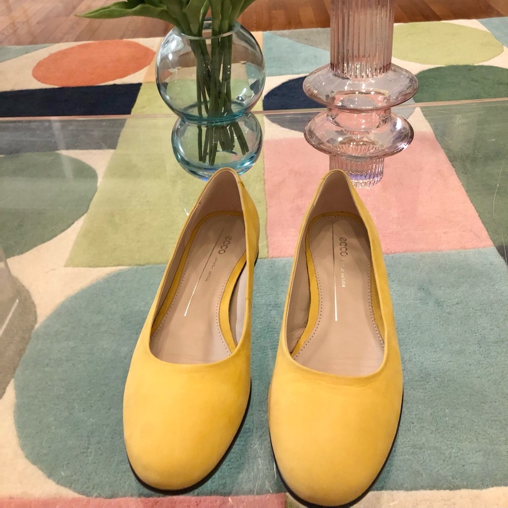 Ecco Yellow Leather Ballet Flats Suede size 37